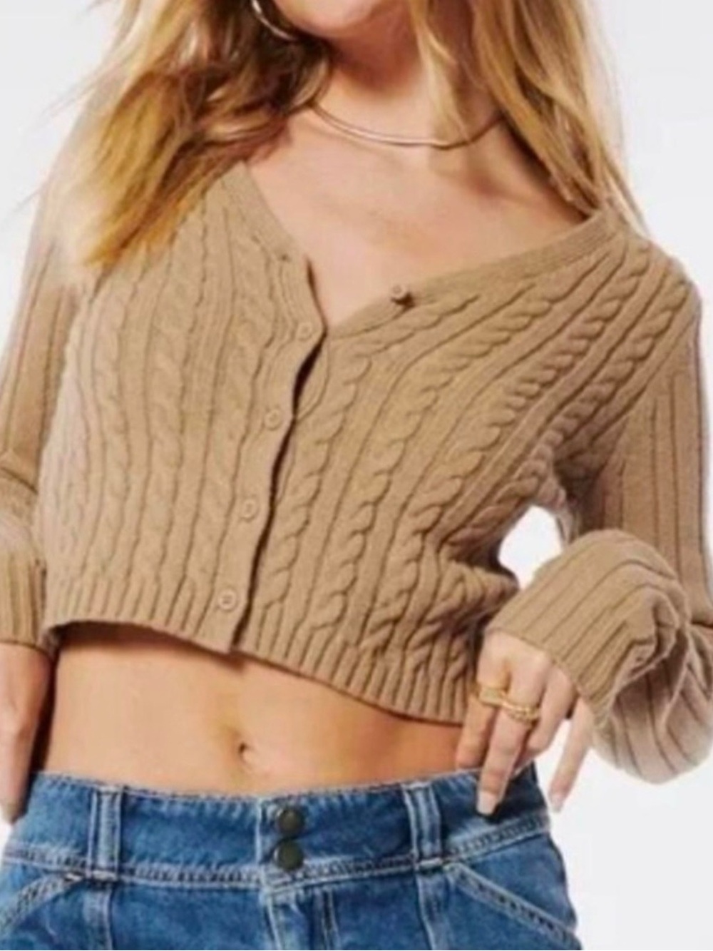 Hollister Cropped Cable Knit Cardigan in Tan size XS